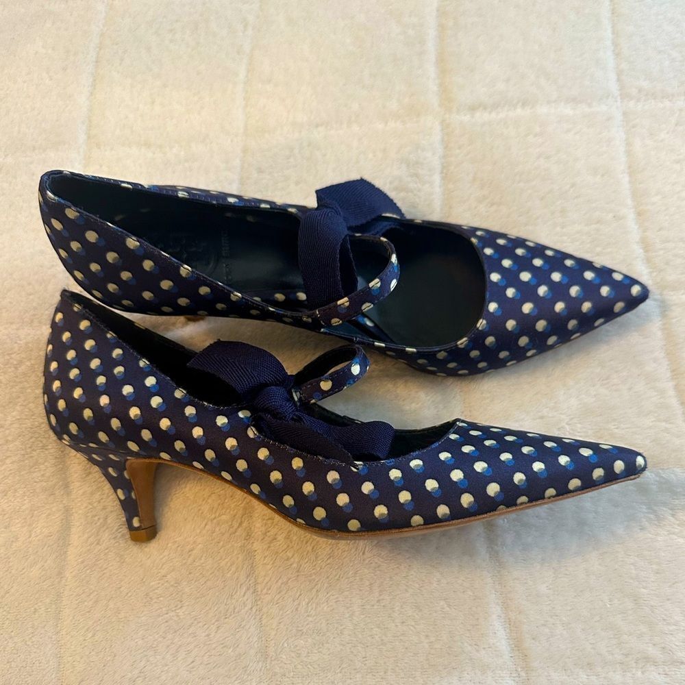 Tory Burch Beverly Dotted Pumps D'Orsay, Mary Jane, Pumps, T-Strap 8M Heels
